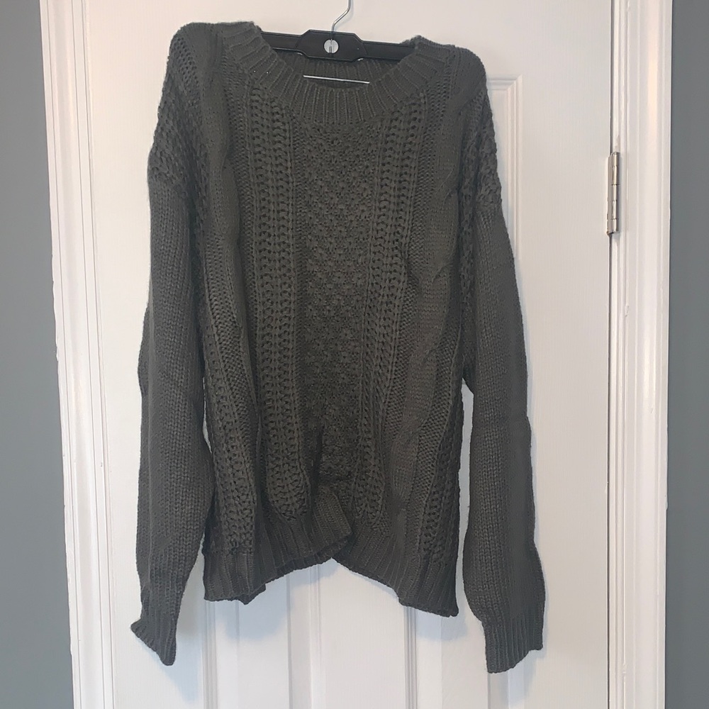 Women's Cable Knit Sweater - Dark Gray